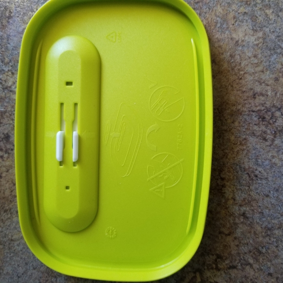 Tupperware FridgeSmart Small - Picture 6 of 11